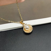 Shell Pearl Pendant